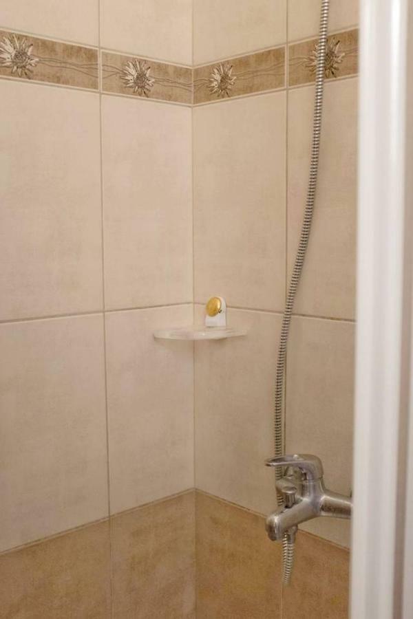 Nice & Quiet Apartment In Best Area Alexandroupoli Exterior photo